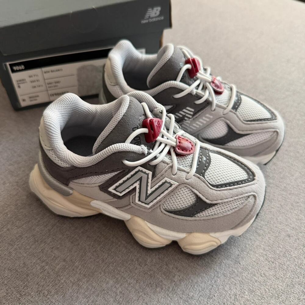 New Balance Kids 9060 Sneakers